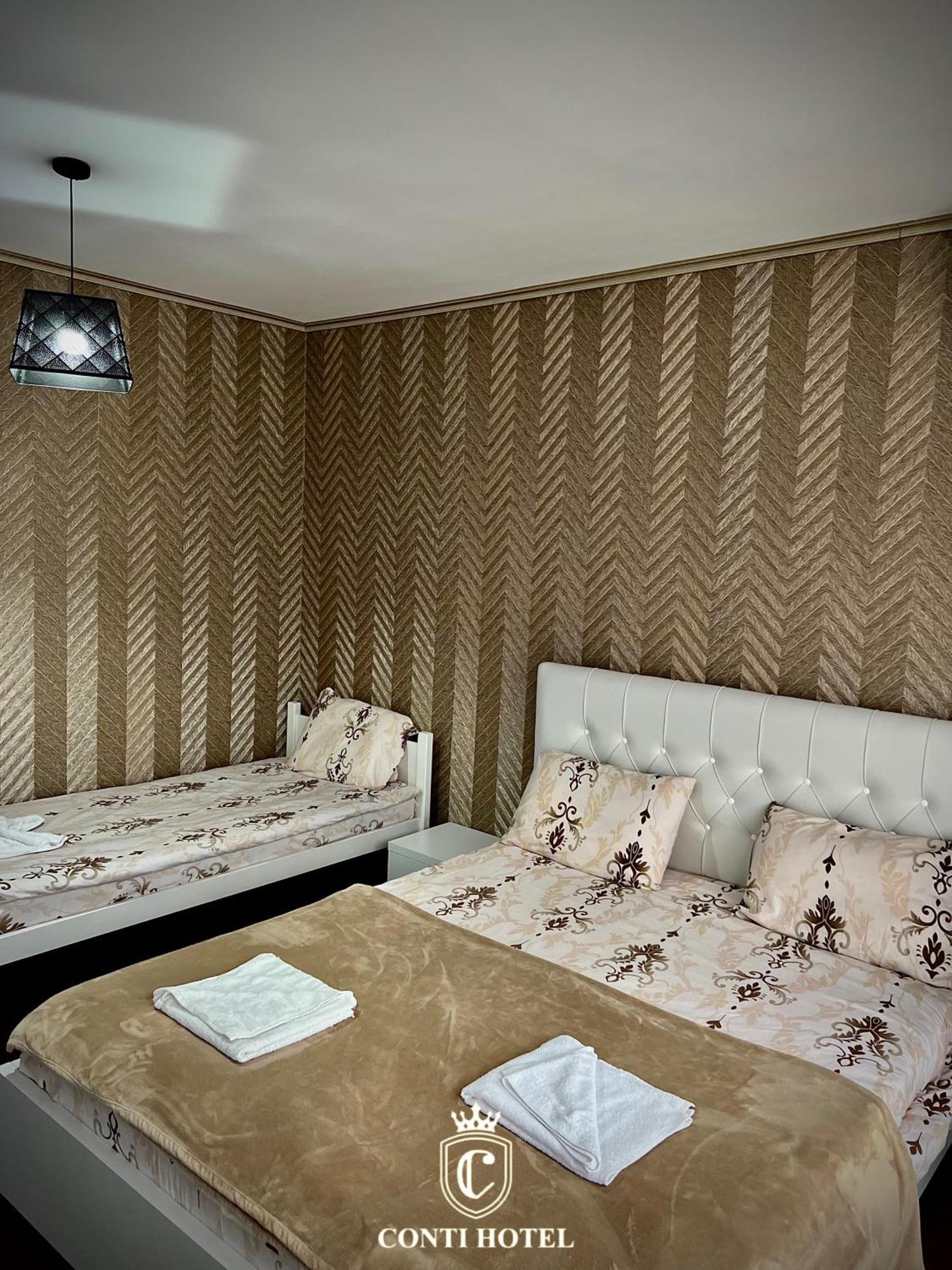 Conti Hotel & Restaurant Gjakova Екстериор снимка